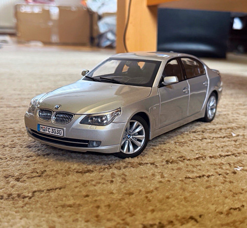 Kyosho bmw 5er e60 facelift - kyosho,